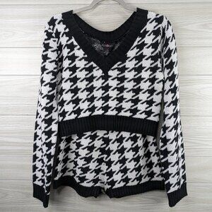 Runway Seven Houndstooth Crop Sweater & Shorts Loungewear Set